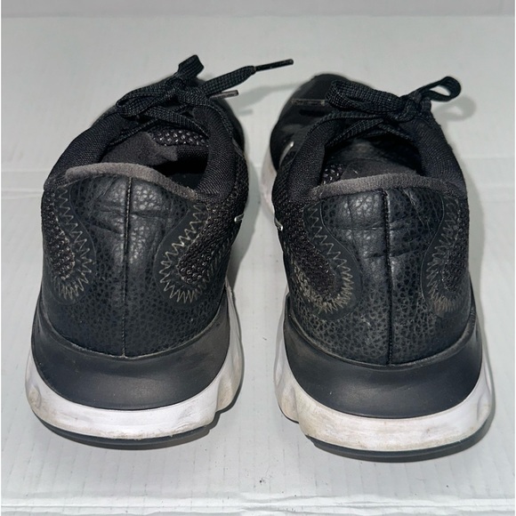 Nike Size 9.5 - Picture 4 of 6